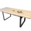 Table à manger en bois de chêne massif et pied en métal plein au design original