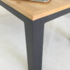 Vue de côté de la table contemporaine bois BURTON