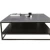 Table basse carrée double plateau avec étagère en métal et plateau en céramique, vue de face