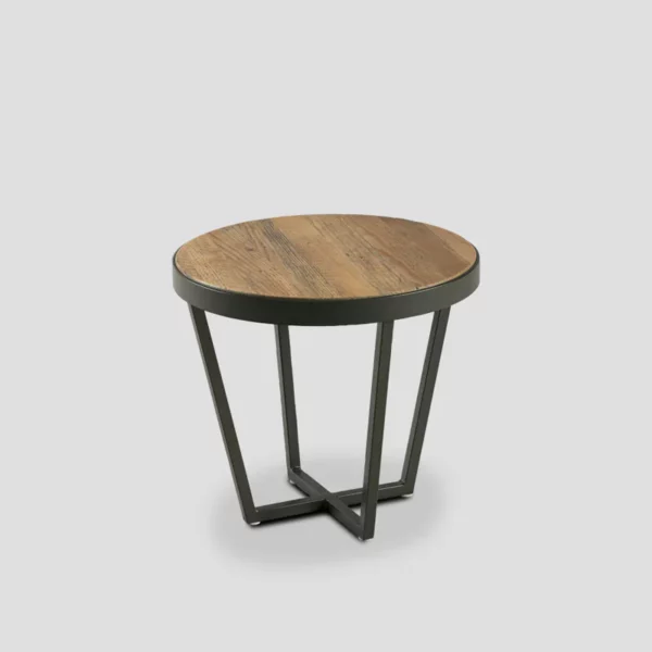 table basse ronde en bois naturel finition Old Pine et métal laqué couleur graphite. Diamètre 50 cm.