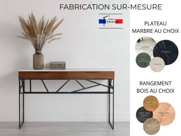 Matière emblématique de l’élégance intemporelle, le marbre dialogue avec la chaleur du chêne massif et la rigueur contemporaine du métal. Ensemble, ils composent cette console au design affirmé.